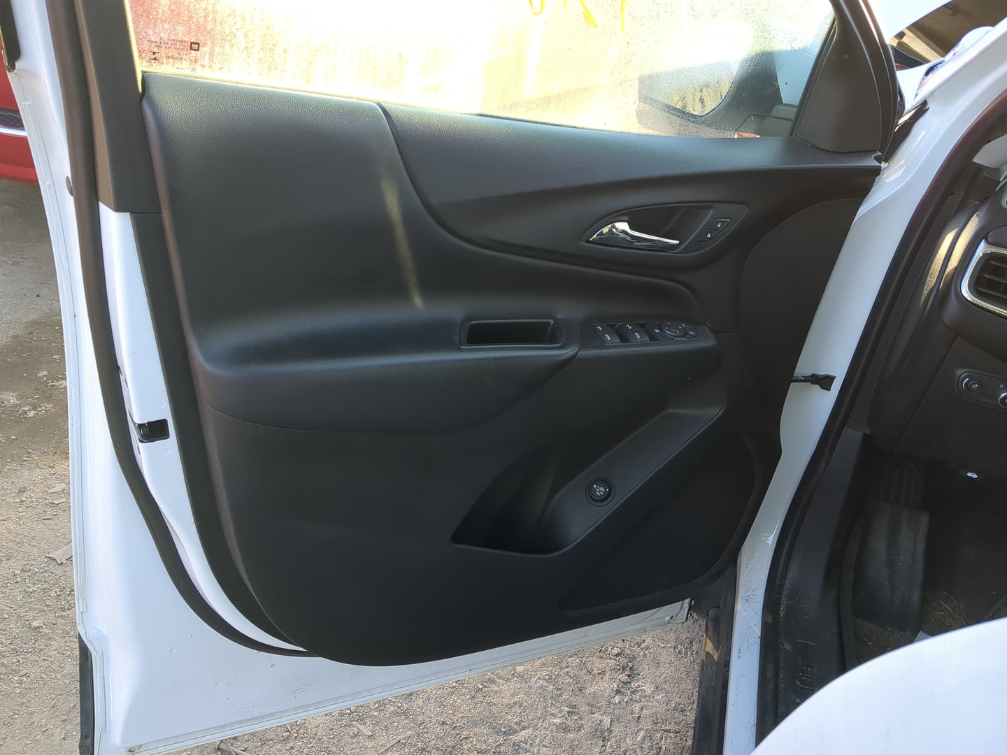 2020 Chevrolet Equinox Front Left Driver Interior Door Panel Trim - Oemusedautoparts1.com