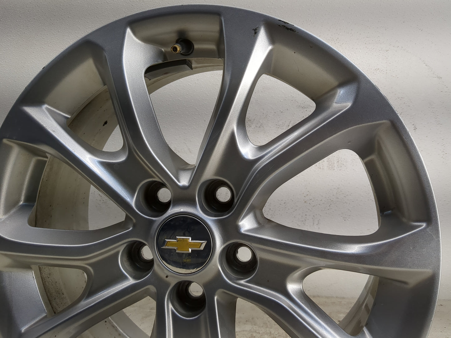 2018-2021 Chevrolet Equinox Oem Wheel Rim - Oemusedautoparts1.com