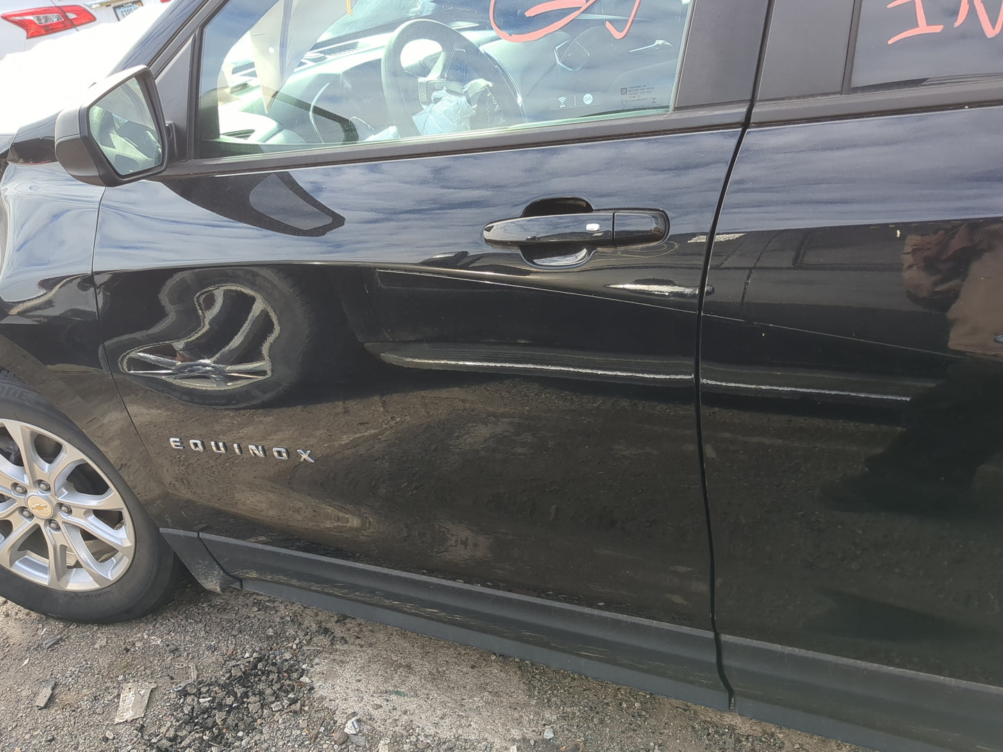2018-2022 Chevrolet Equinox Driver Front Door Oem - Oemusedautoparts1.com