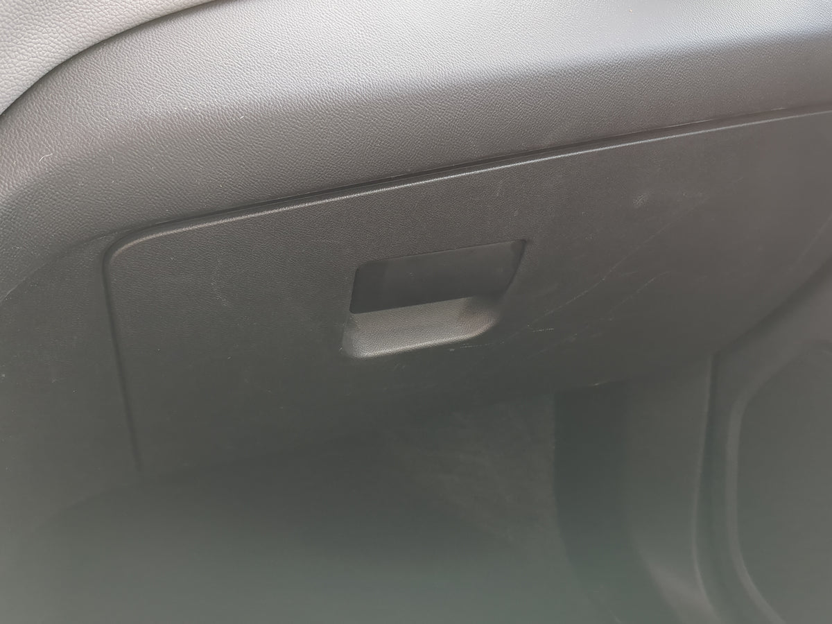 2020 Chevrolet Equinox Passenger Glove Box Door Storage Compartment - Oemusedautoparts1.com