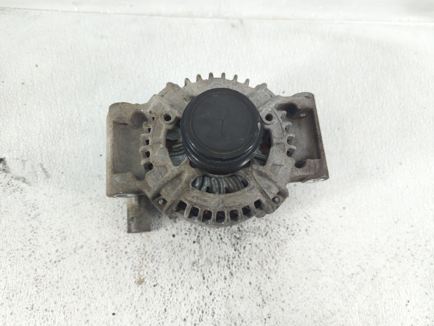 2018-2022 Chevrolet Equinox Alternator Replacement Generator Charging Assembly Engine OEM P/N:126 312 168 Fits OEM Used Auto