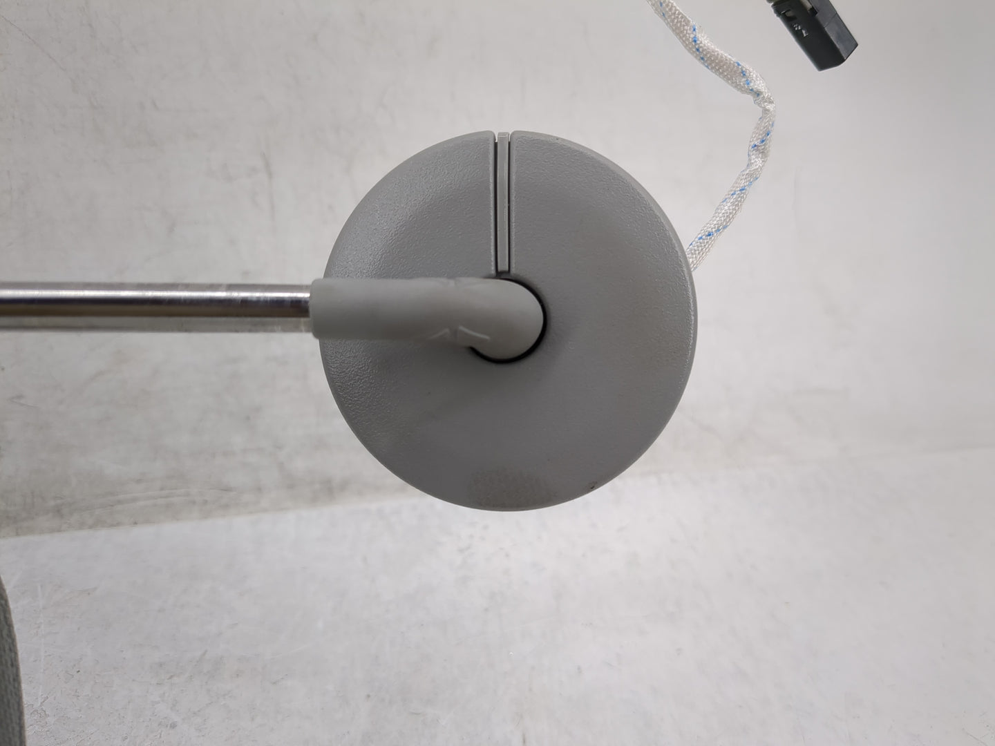 2020-2022 Chevrolet Equinox Sun Visor Shade Replacement Driver Left Mirror Fits Fits 2020 2021 2022 OEM Used Auto Parts - Oe