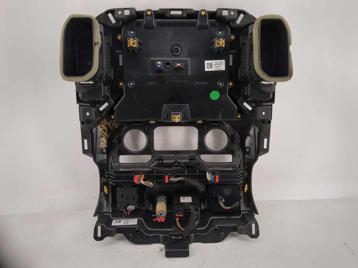 2019-2021 Chevrolet Equinox Radio Control Panel - Oemusedautoparts1.com