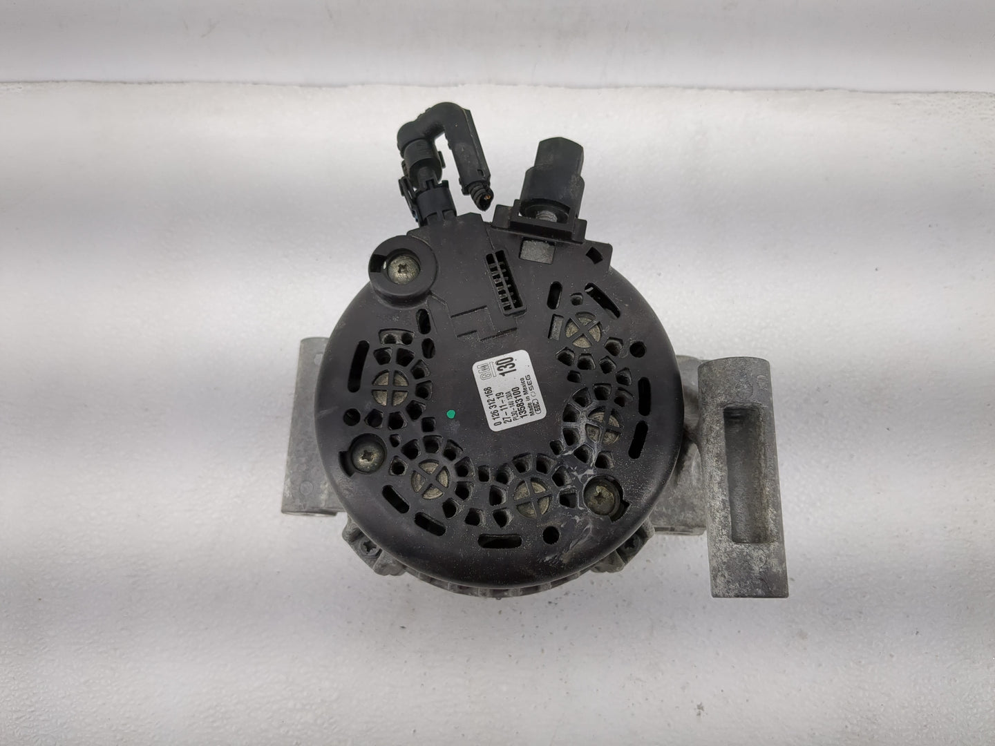 2018-2022 Chevrolet Equinox Alternator Replacement Generator Charging Assembly Engine OEM P/N:126 312 168 Fits OEM Used Auto