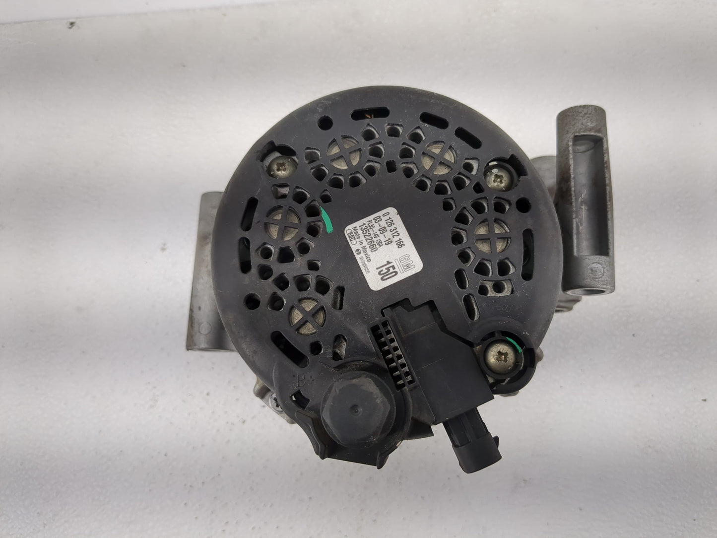 2018-2020 Chevrolet Equinox Alternator Replacement Generator Charging Assembly Engine OEM P/N:13522660 0 126 312 166 Fits OE