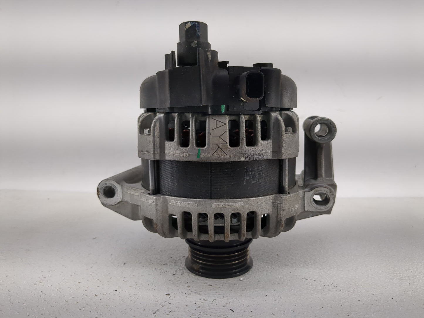 2018-2020 Chevrolet Equinox Alternator Replacement Generator Charging Assembly Engine OEM P/N:13522660 0 126 312 166 Fits OE