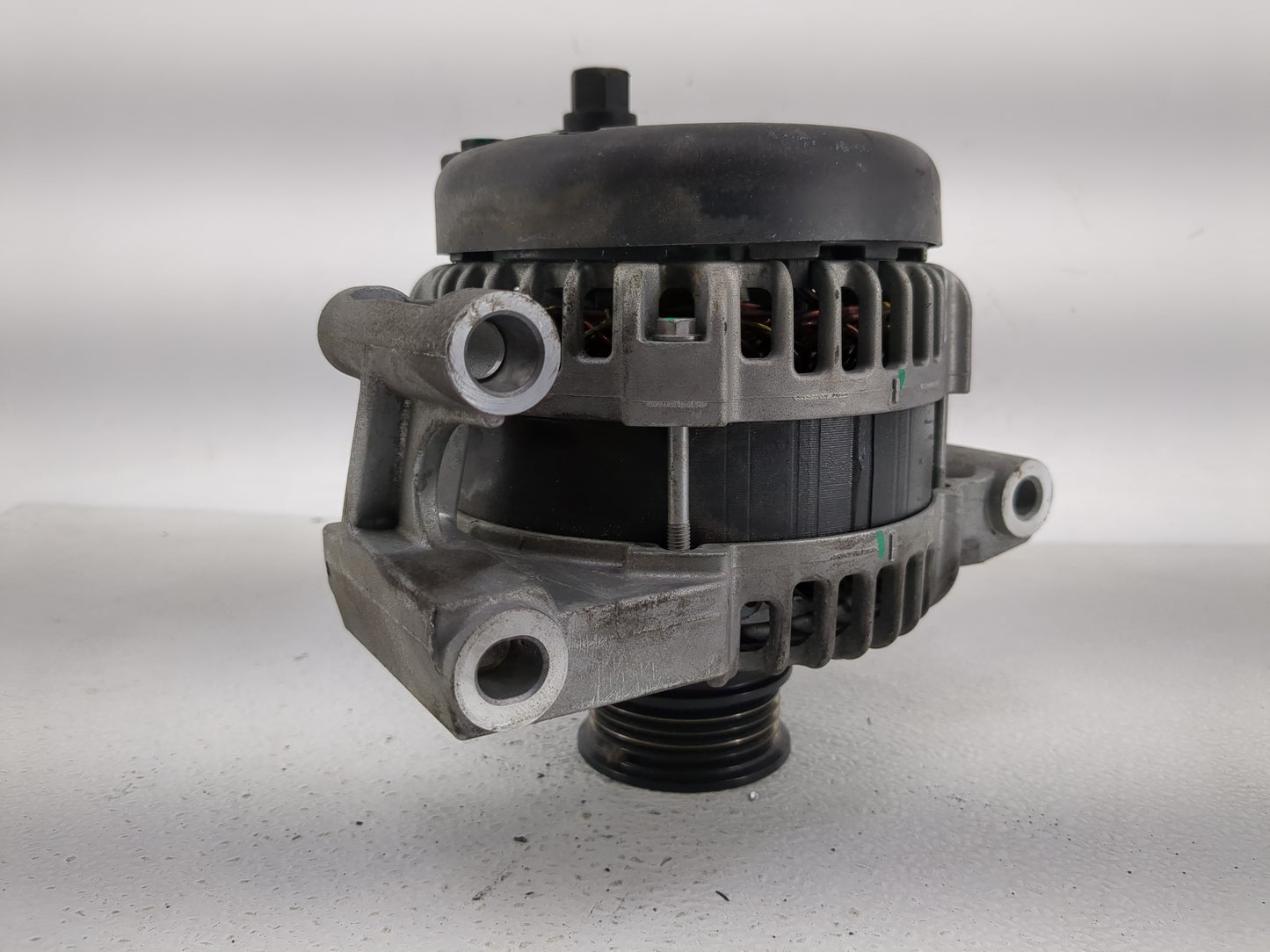 2018-2020 Chevrolet Equinox Alternator Replacement Generator Charging Assembly Engine OEM P/N:13522660 0 126 312 166 Fits OE