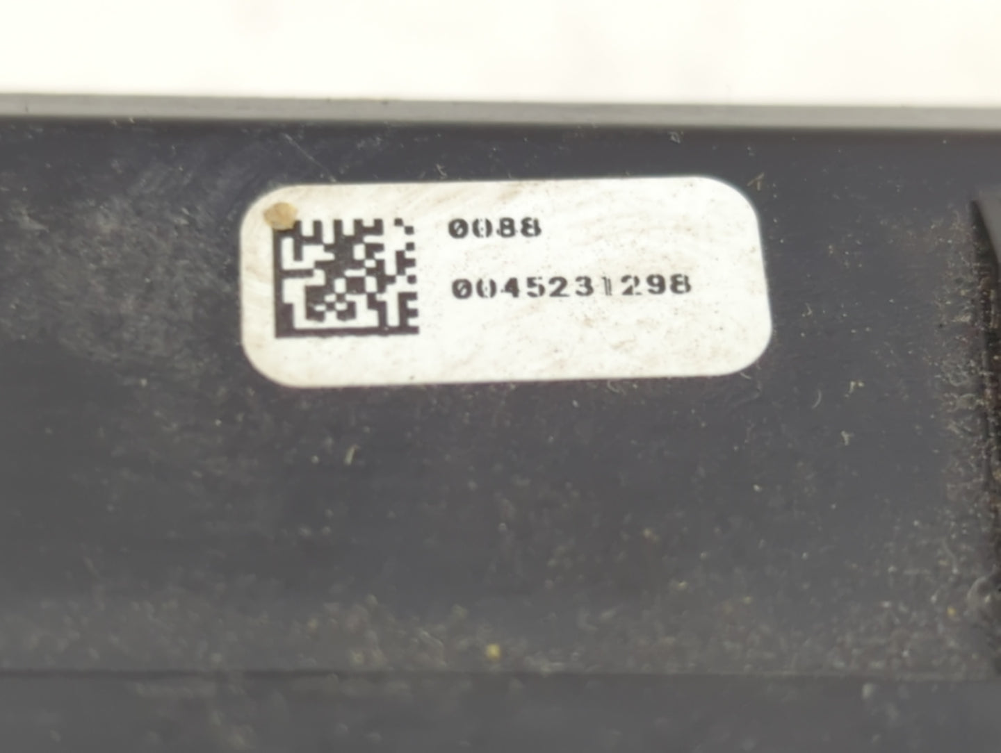 2019-2021 Chevrolet Equinox Radio AM FM Cd Player Receiver Replacement Fits Fits 2019 2020 2021 2022 OEM Used Auto Parts - O
