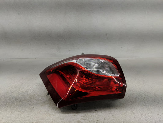 2020-2021 Chevrolet Equinox Tail Light Assembly Driver Left OEM P/N:84769835 Fits Fits 2020 2021 OEM Used Auto Parts - Oemus