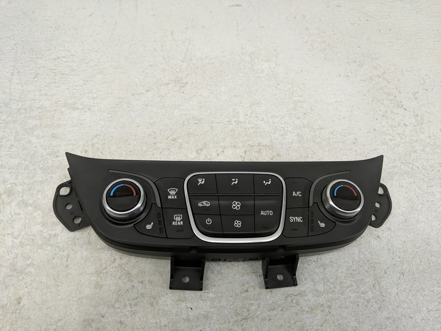 2020 Chevrolet Equinox Climate Control Module Temperature AC/Heater Replacement P/N:000235226 84612975 Fits OEM Used Auto Pa