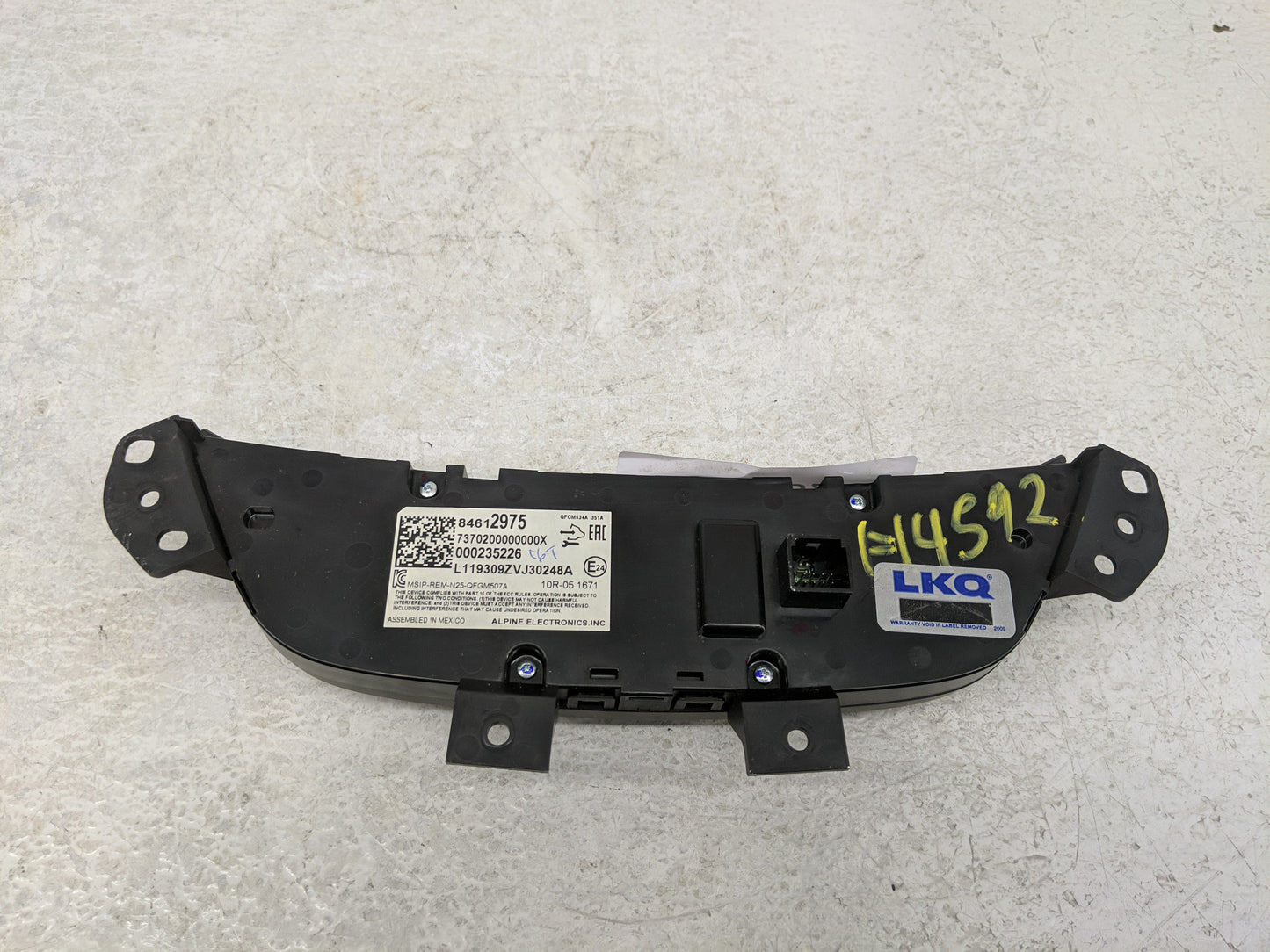 2020 Chevrolet Equinox Climate Control Module Temperature AC/Heater Replacement P/N:000235226 84612975 Fits OEM Used Auto Pa