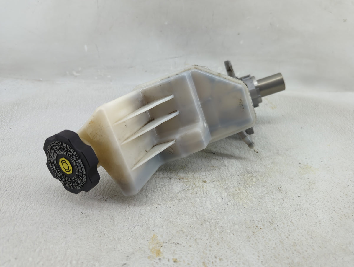 2018-2022 Chevrolet Equinox Brake Master Cylinder 1278051 - Oemusedautoparts1.com