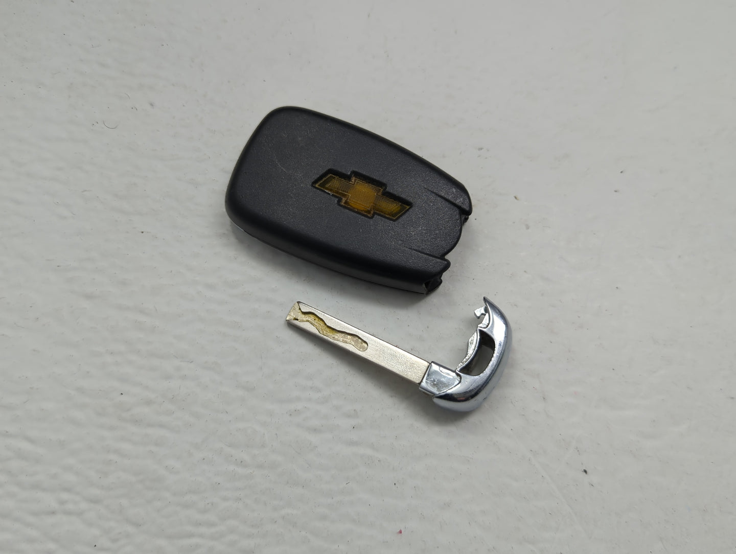 Chevrolet Equinox Keyless Entry Remote Fob HYQ4AA 4 buttons - Oemusedautoparts1.com