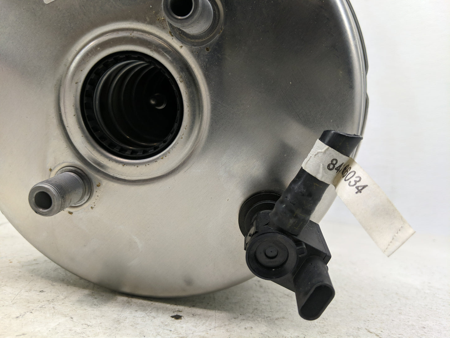 2018-2022 Chevrolet Equinox Power Brake Booster Oem 1310302 - Oemusedautoparts1.com