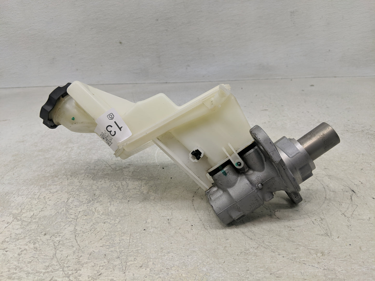 2018-2022 Chevrolet Equinox Brake Master Cylinder 1312099 - Oemusedautoparts1.com