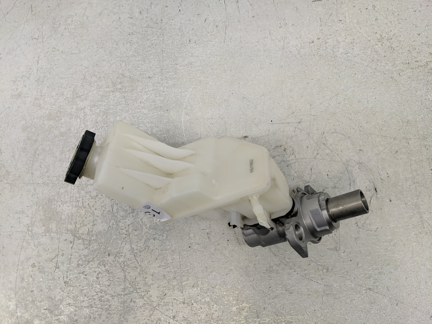2018-2022 Chevrolet Equinox Brake Master Cylinder - Oemusedautoparts1.com