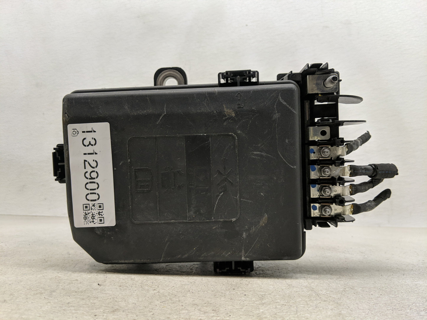 2018-2022 Chevrolet Equinox Fusebox Fuse Box Panel Relay Module P/N:812461952 84809671 Fits Fits 2018 2019 2020 2021 2022 OE