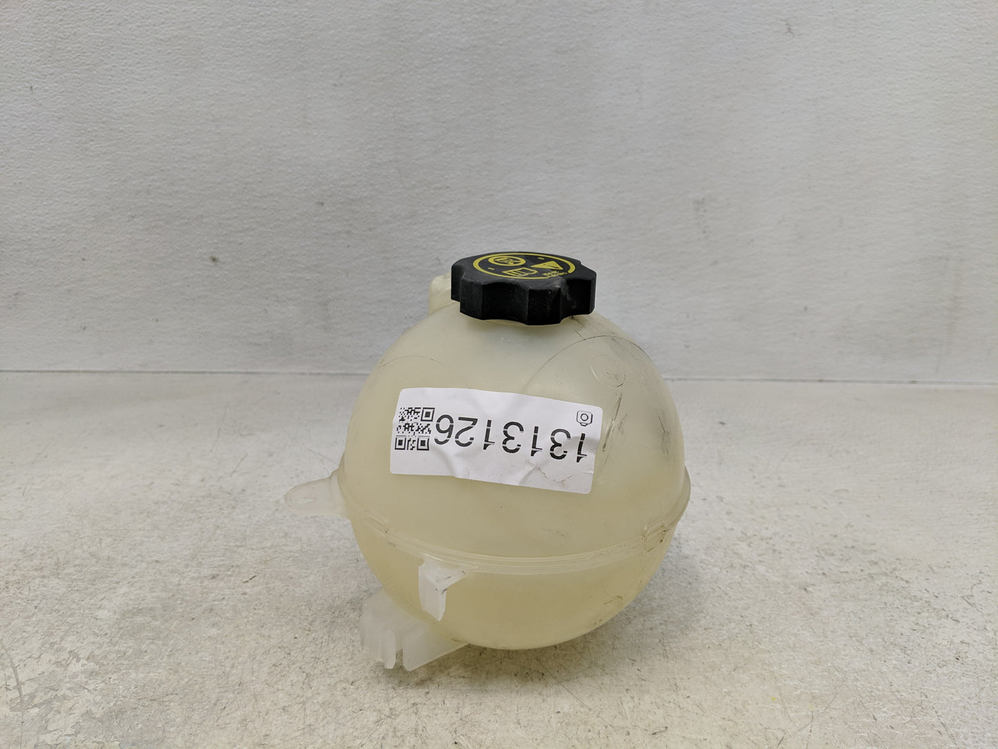 2018 Chevrolet Equinox Radiator Coolant Overflow Expansion Tank Bottle 1313126 - Oemusedautoparts1.com