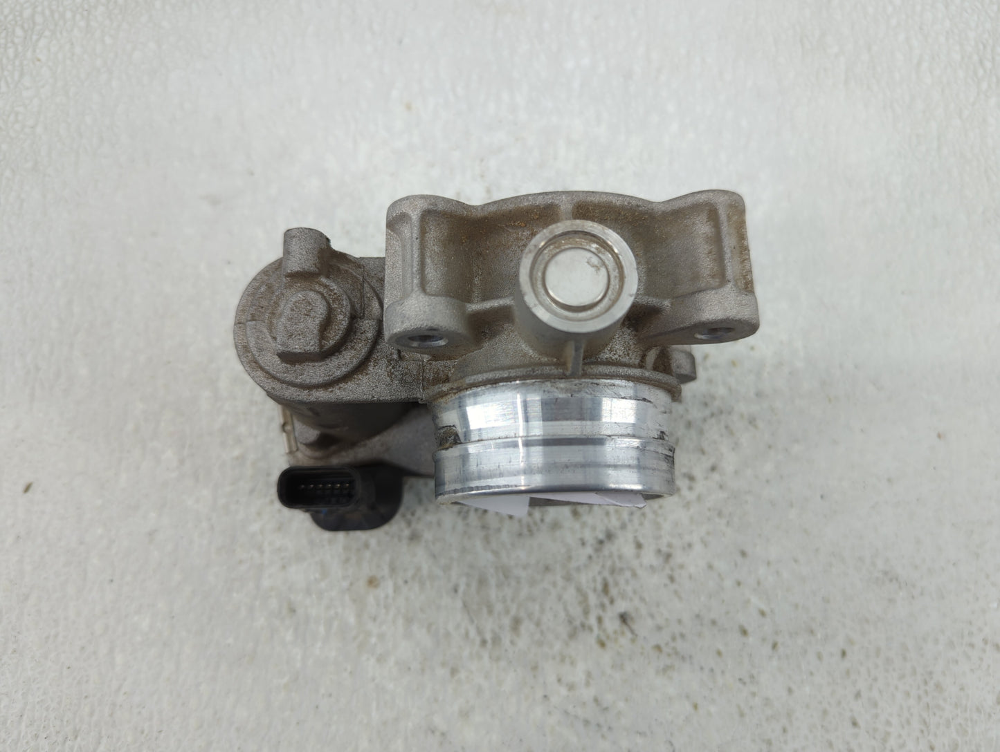 2018-2022 Chevrolet Equinox Throttle Body Fits Fits 2016 2017 2018 2019 2020 2021 2022 OEM Used Auto Parts - Oemusedautopart