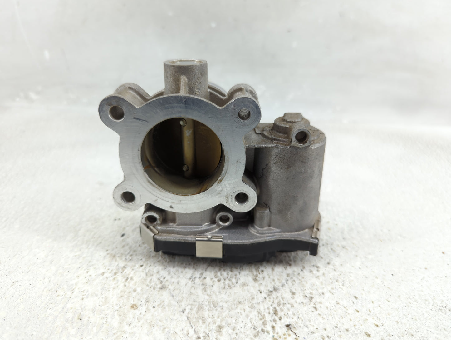 2018-2022 Chevrolet Equinox Throttle Body Fits Fits 2016 2017 2018 2019 2020 2021 2022 OEM Used Auto Parts - Oemusedautopart