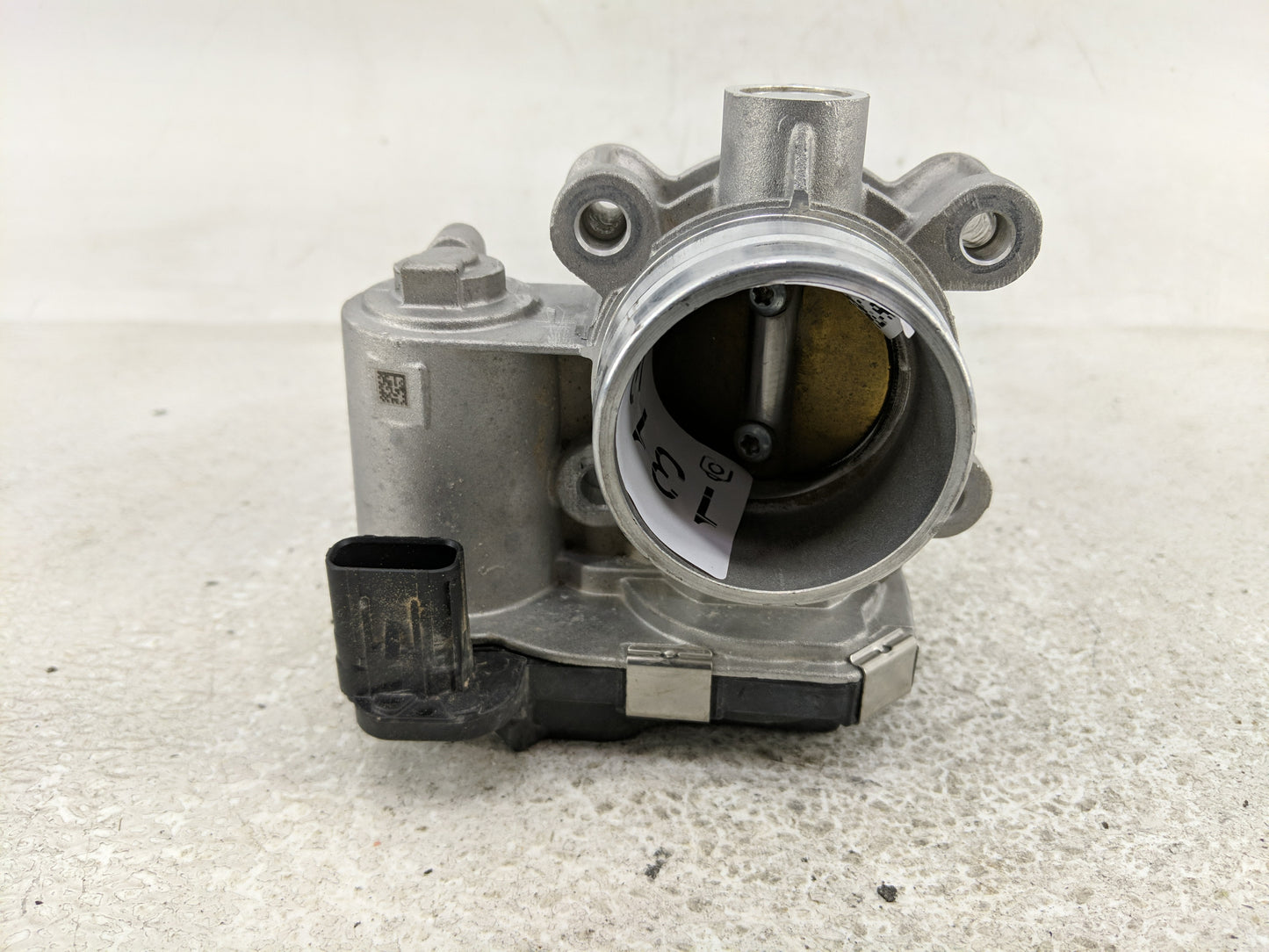 2018-2022 Chevrolet Equinox Throttle Body P/N:12671379AA Fits Fits 2016 2017 2018 2019 2020 2021 2022 OEM Used Auto Parts - 
