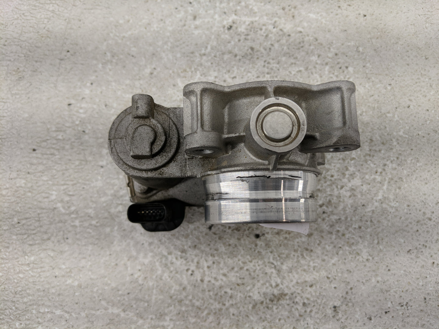 2018-2022 Chevrolet Equinox Throttle Body P/N:12671379AA Fits Fits 2016 2017 2018 2019 2020 2021 2022 OEM Used Auto Parts - 