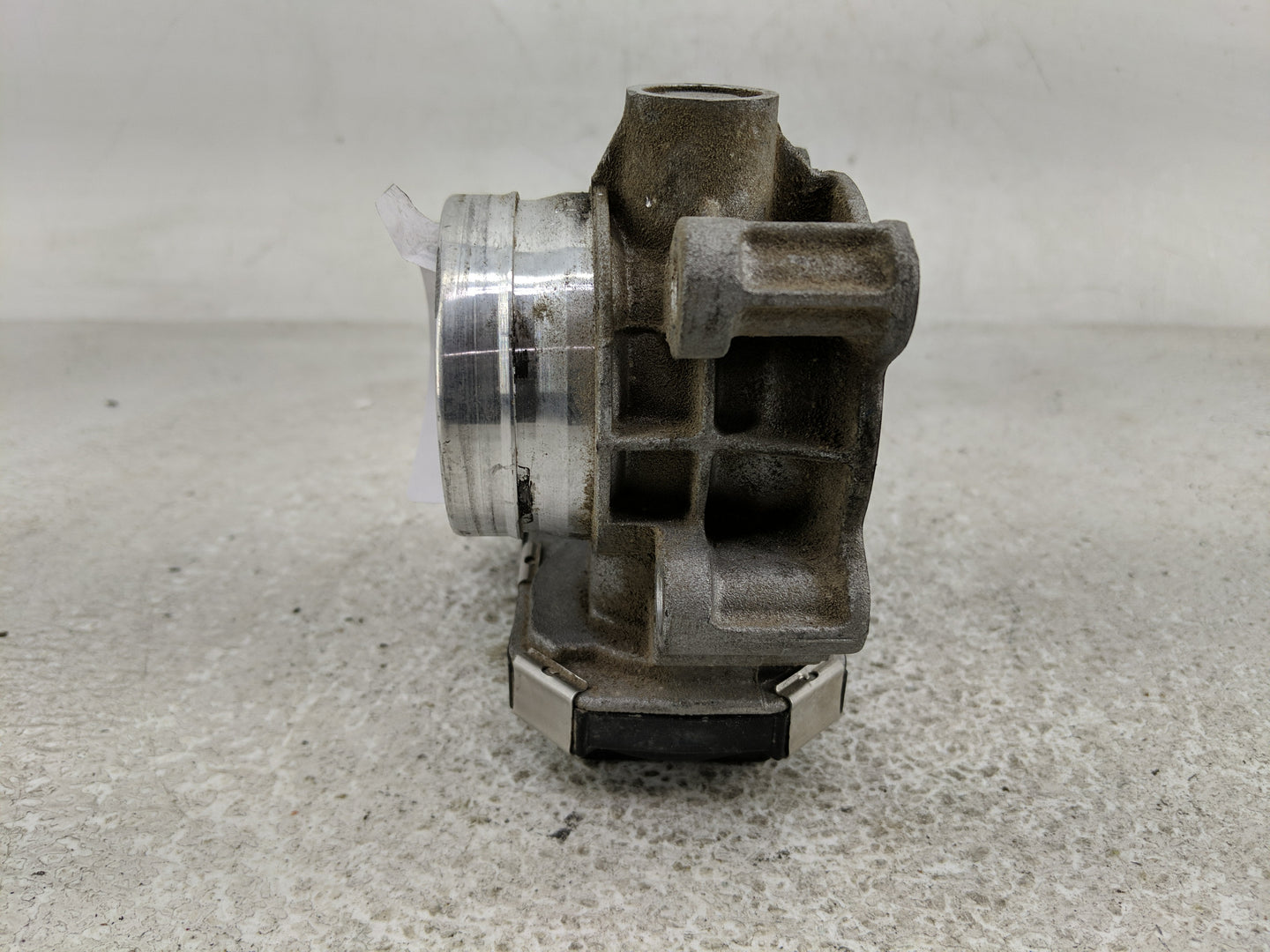 2018-2022 Chevrolet Equinox Throttle Body P/N:12671379AA Fits Fits 2016 2017 2018 2019 2020 2021 2022 OEM Used Auto Parts - 