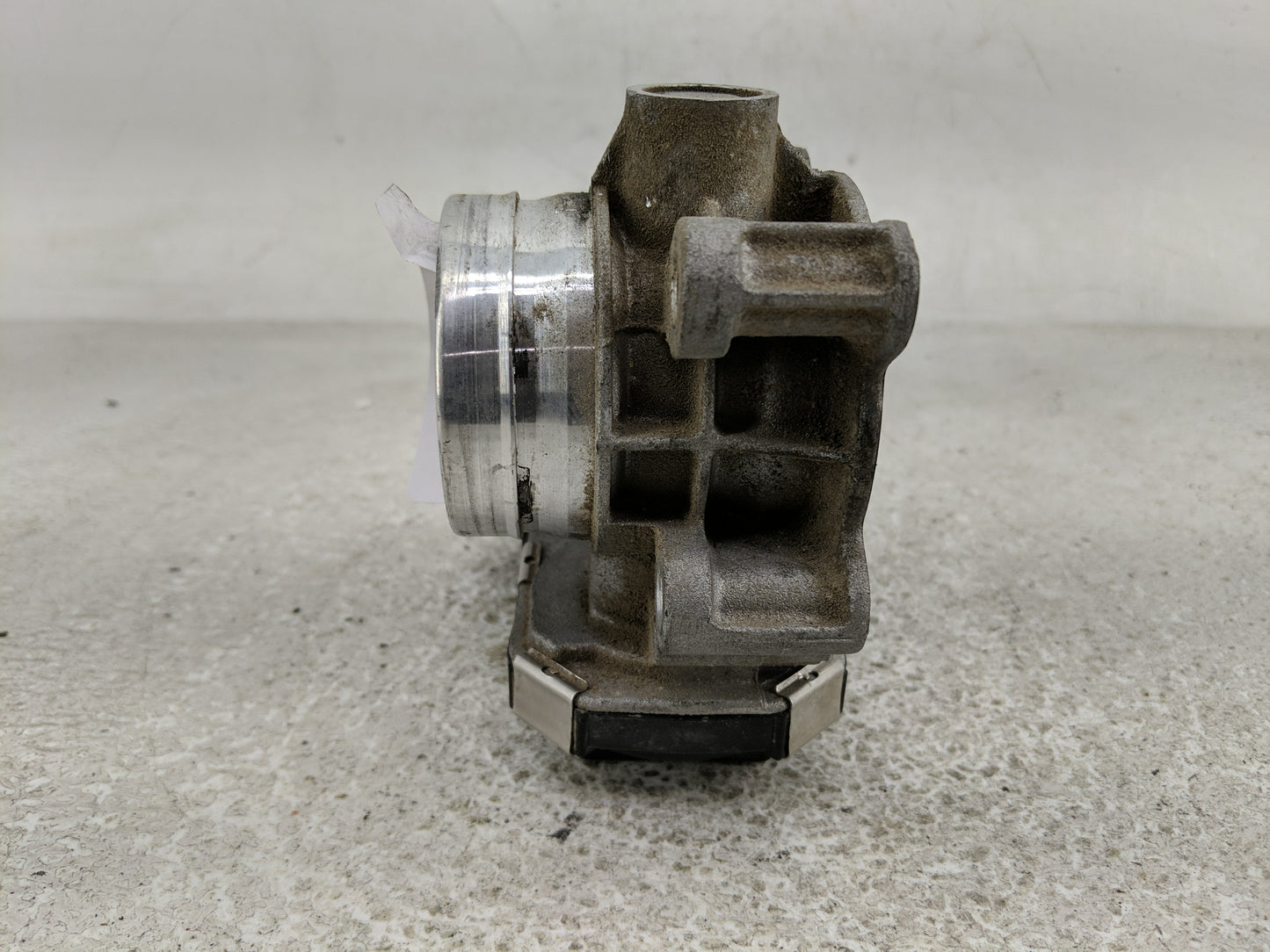 2018-2022 Chevrolet Equinox Throttle Body P/N:12671379AA Fits Fits 2016 2017 2018 2019 2020 2021 2022 OEM Used Auto Parts - 