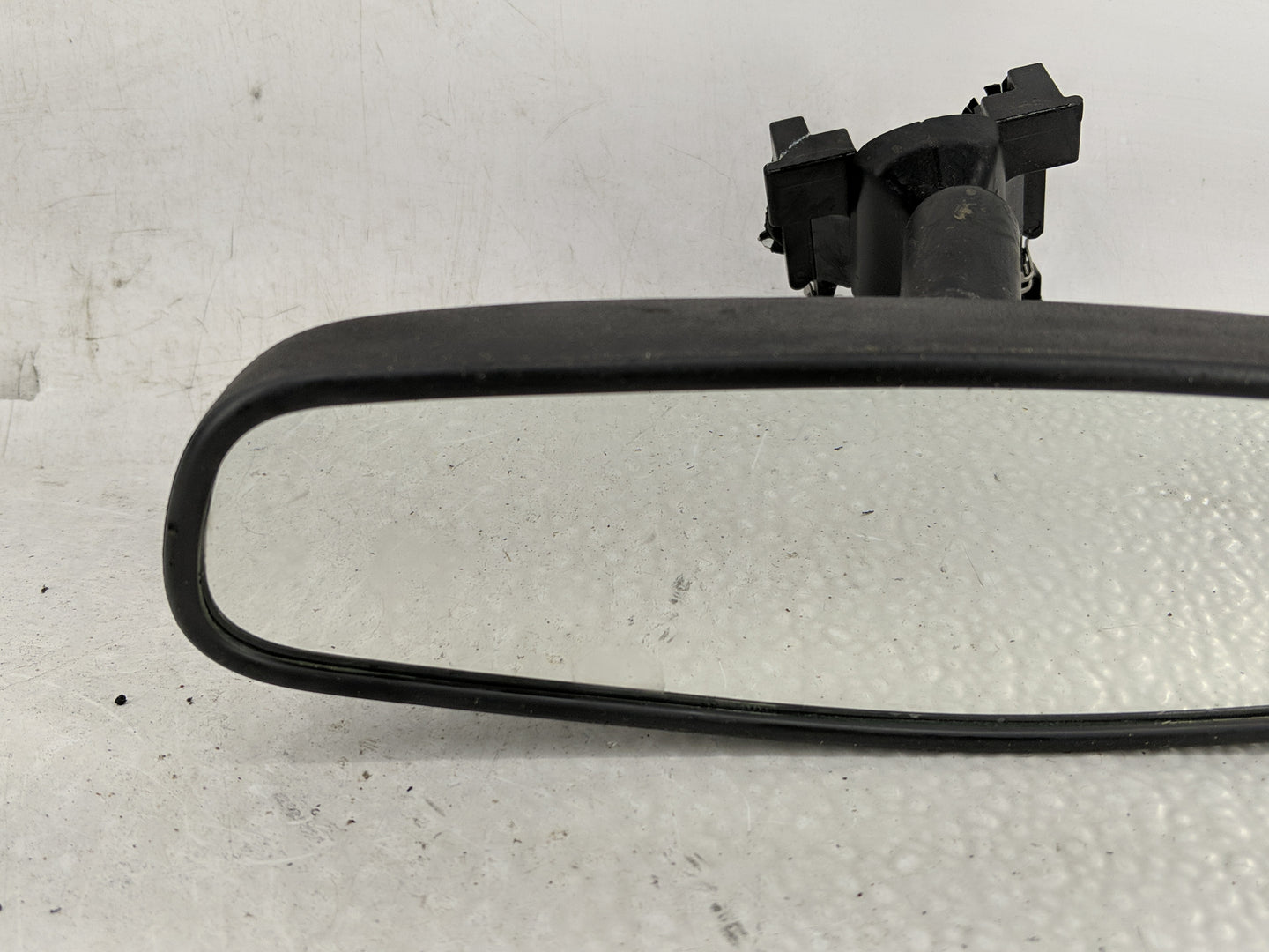 2018-2022 Chevrolet Equinox Interior Rear View Mirror Replacement OEM P/N:A048070 Fits OEM Used Auto Parts - Oemusedautopart