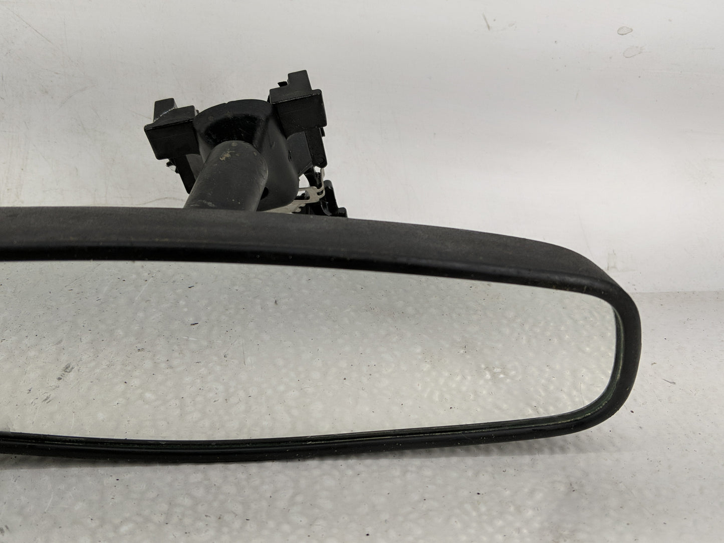 2018-2022 Chevrolet Equinox Interior Rear View Mirror Replacement OEM P/N:A048070 Fits OEM Used Auto Parts - Oemusedautopart