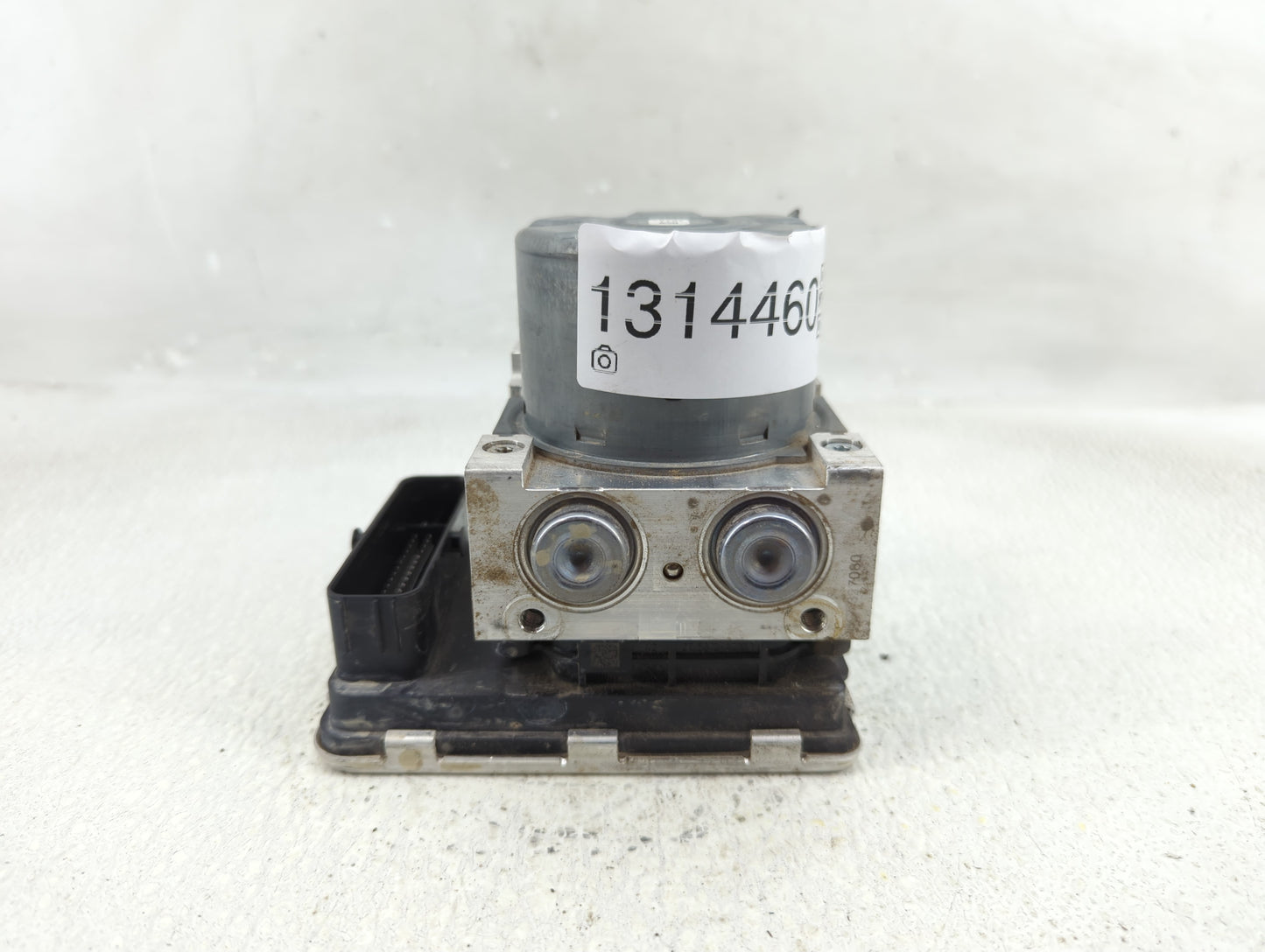 2020-2022 Chevrolet Equinox ABS Pump Control Module Replacement P/N:84875566 Fits Fits 2020 2021 2022 OEM Used Auto Parts - 