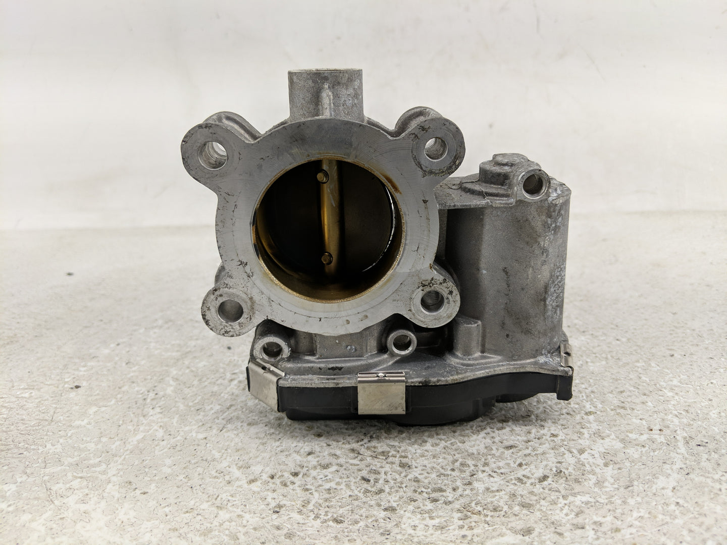 2018-2022 Chevrolet Equinox Throttle Body P/N:12671379AA Fits Fits 2016 2017 2018 2019 2020 2021 2022 OEM Used Auto Parts - 