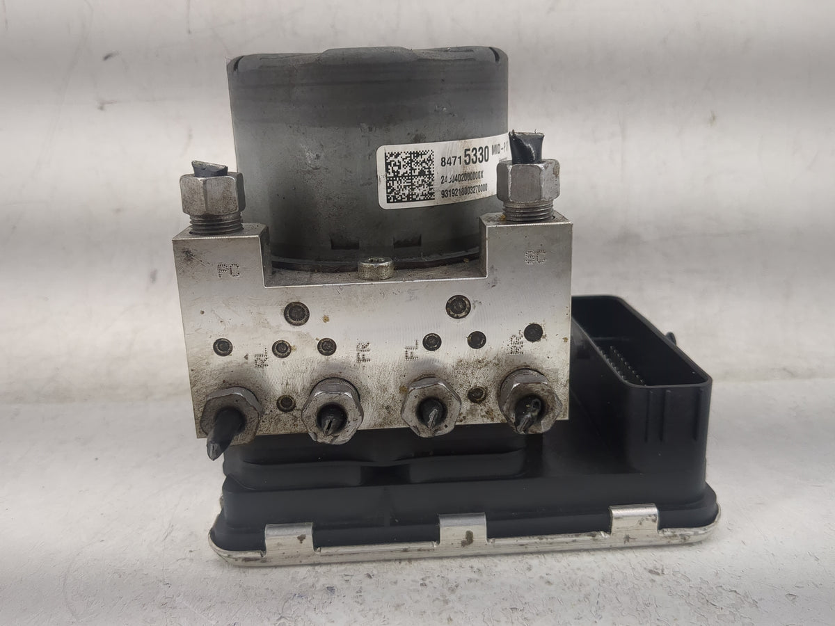 2020 Chevrolet Equinox Anti-Lock Brake ABS Pump Module Actuator OEM P/N:84715330 Fits Fits 2021 OEM Used Auto Parts - Oemuse