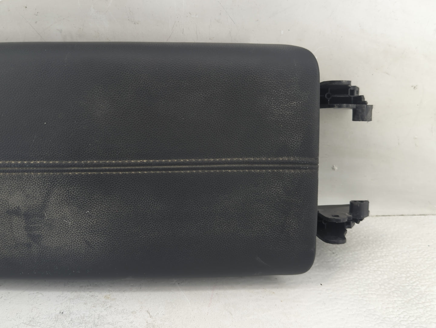2020 Chevrolet Equinox Center Console Armrest Cover Lid Fits OEM Used Auto Parts - Oemusedautoparts1.com