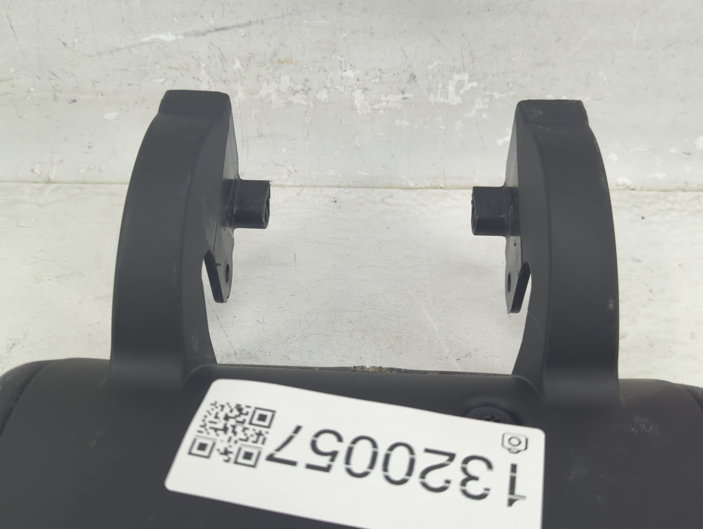 2020 Chevrolet Equinox Center Console Armrest Cover Lid Fits OEM Used Auto Parts - Oemusedautoparts1.com