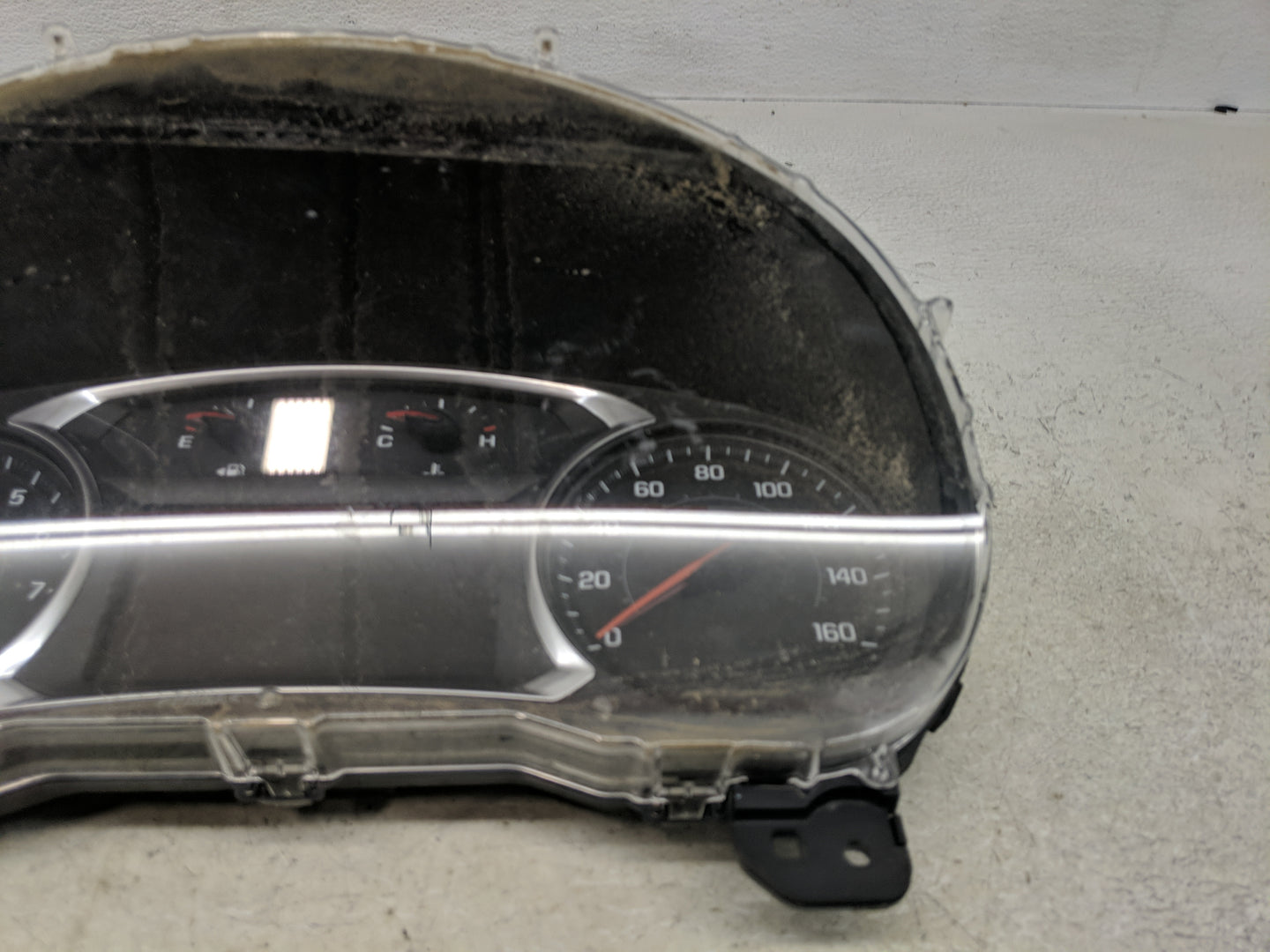 2019-2022 Chevrolet Equinox Instrument Cluster Speedometer Gauges P/N:84625643 Fits Fits 2019 2020 2021 2022 OEM Used Auto P
