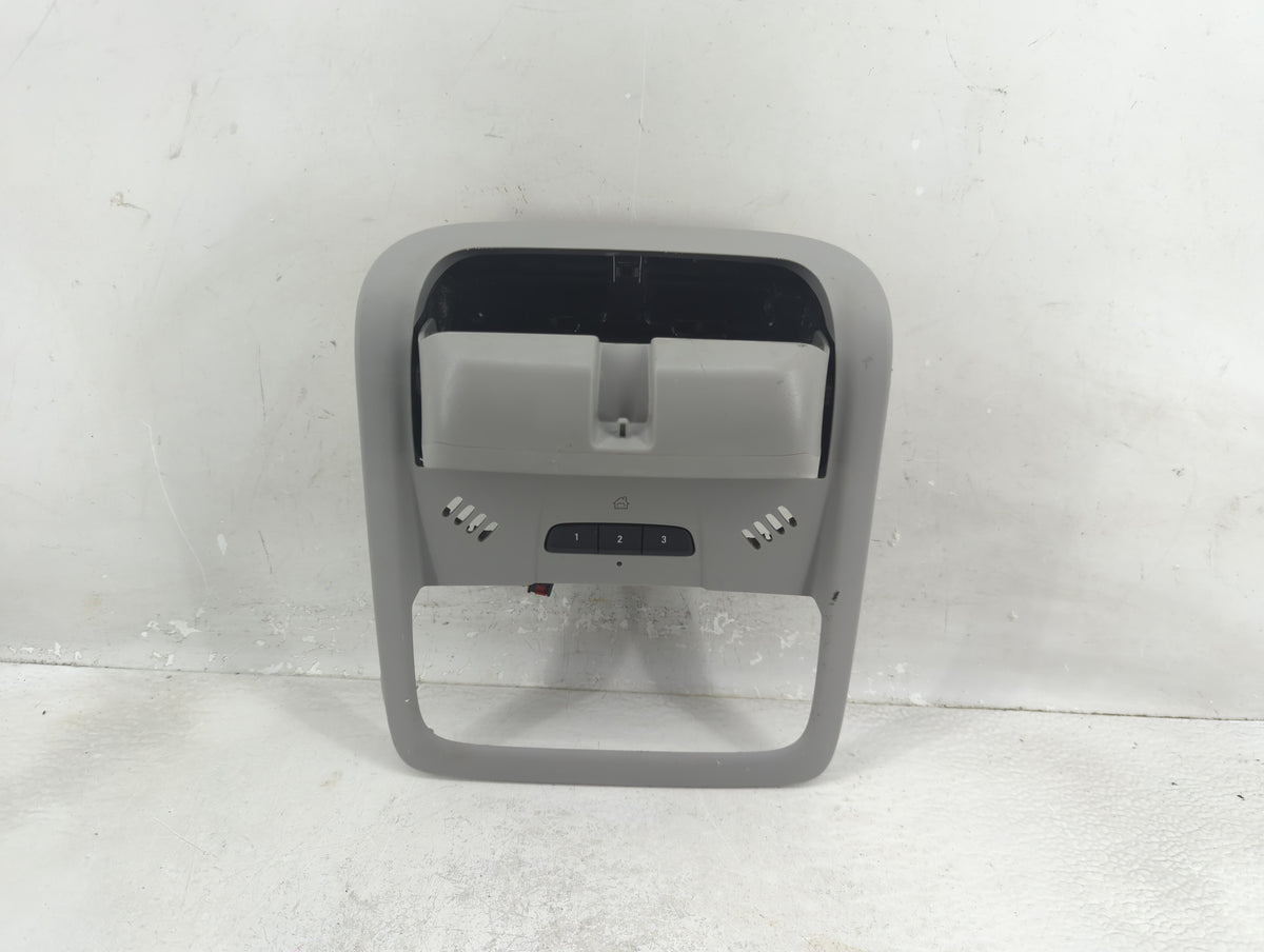 2018-2022 Chevrolet Equinox Overhead Roof Console 1322000 - Oemusedautoparts1.com