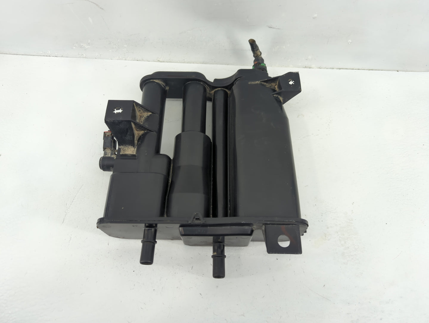 2020 Chevrolet Equinox Fuel Vapor Charcoal Canister 1357604 - Oemusedautoparts1.com