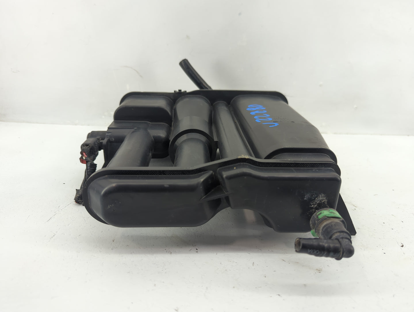 2020 Chevrolet Equinox Fuel Vapor Charcoal Canister 1357848 - Oemusedautoparts1.com