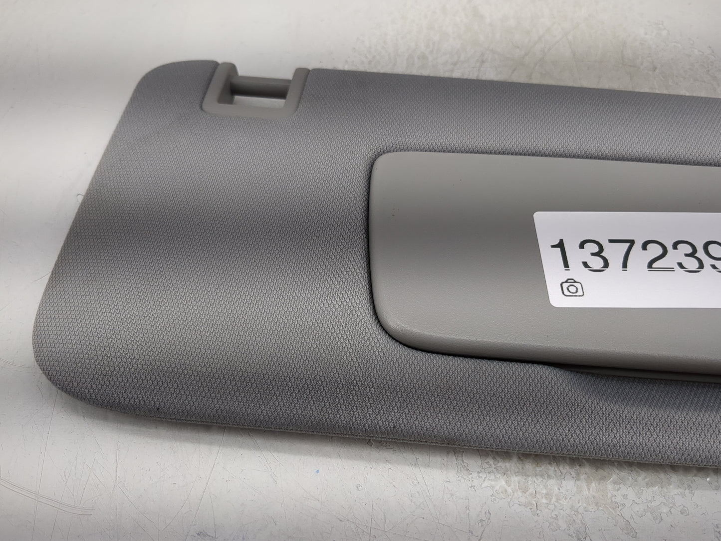 2020-2022 Chevrolet Equinox Sun Visor Shade Replacement Passenger Right Mirror Fits Fits 2020 2021 2022 OEM Used Auto Parts 