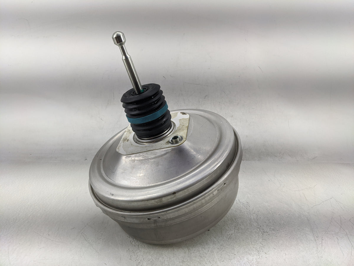 2018-2022 Chevrolet Equinox Power Brake Booster Oem 1377060 - Oemusedautoparts1.com