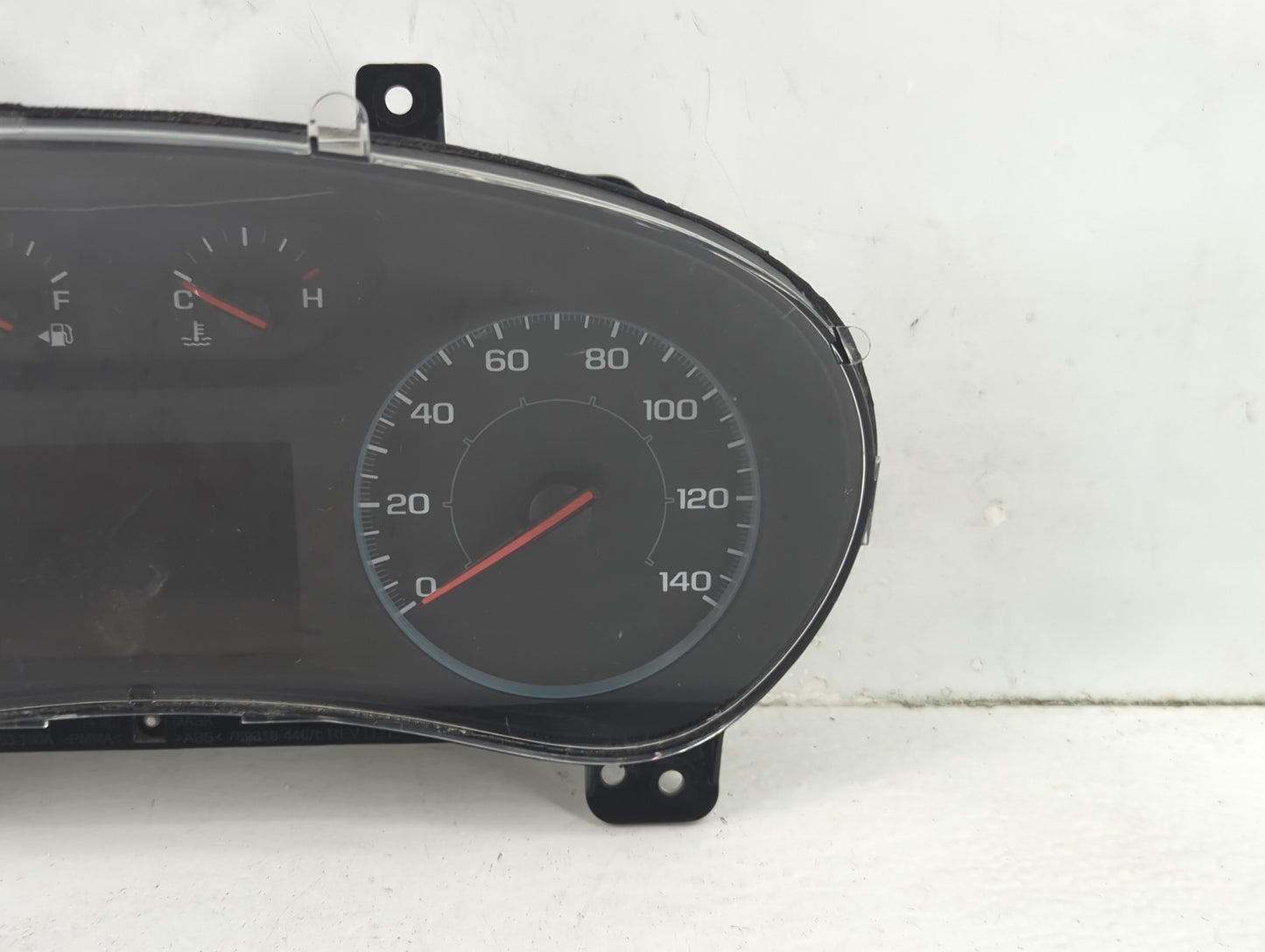 2019-2022 Chevrolet Equinox Instrument Cluster Speedometer Gauges P/N:84625643 Fits Fits 2019 2020 2021 2022 OEM Used Auto P