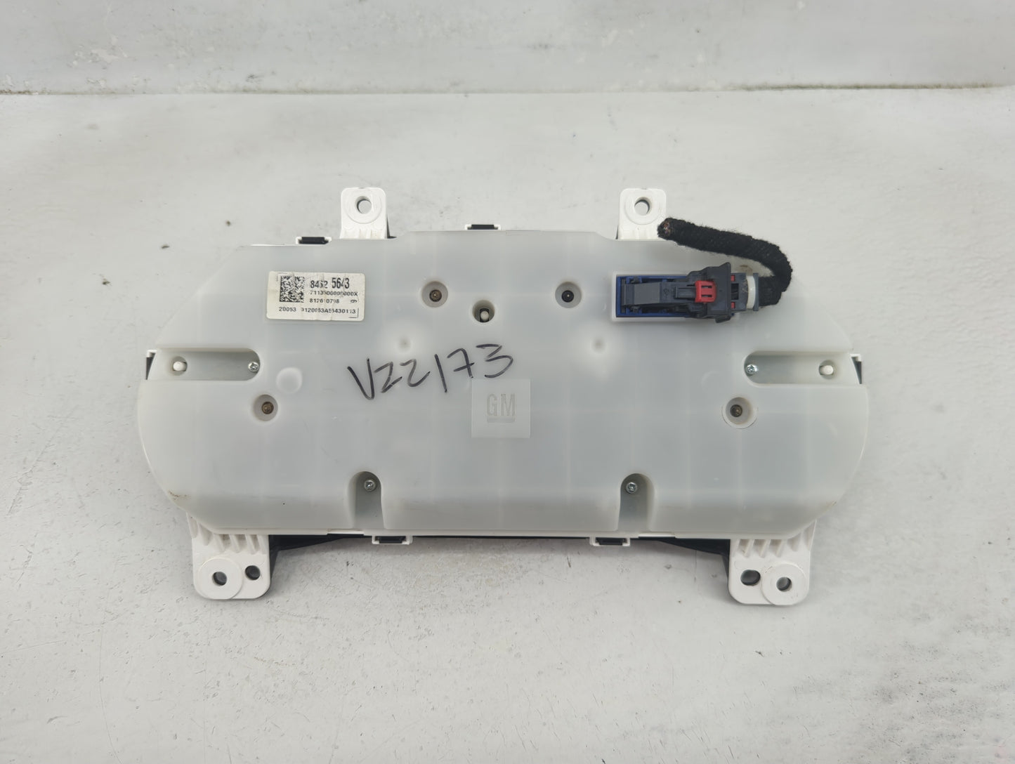 2019-2022 Chevrolet Equinox Instrument Cluster Speedometer Gauges P/N:84625643 Fits Fits 2019 2020 2021 2022 OEM Used Auto P