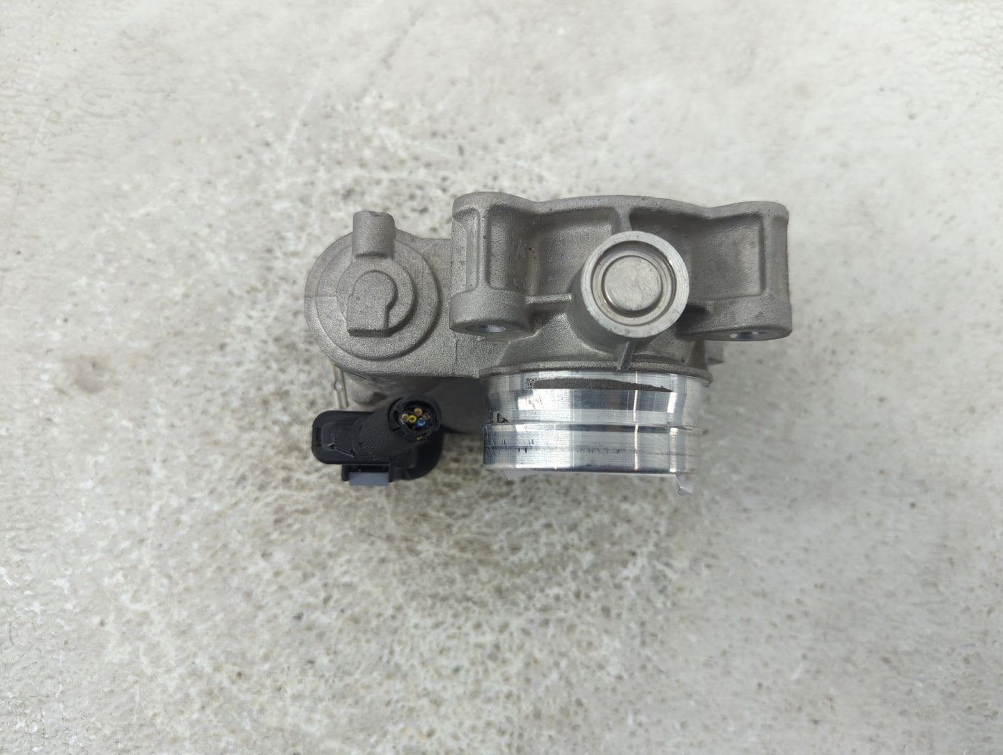 2018-2022 Chevrolet Equinox Throttle Body P/N:12671379AA Fits Fits 2016 2017 2018 2019 2020 2021 2022 OEM Used Auto Parts - 