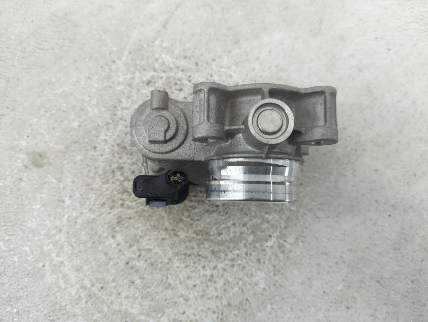 2018-2022 Chevrolet Equinox Throttle Body P/N:12671379AA Fits Fits 2016 2017 2018 2019 2020 2021 2022 OEM Used Auto Parts - 