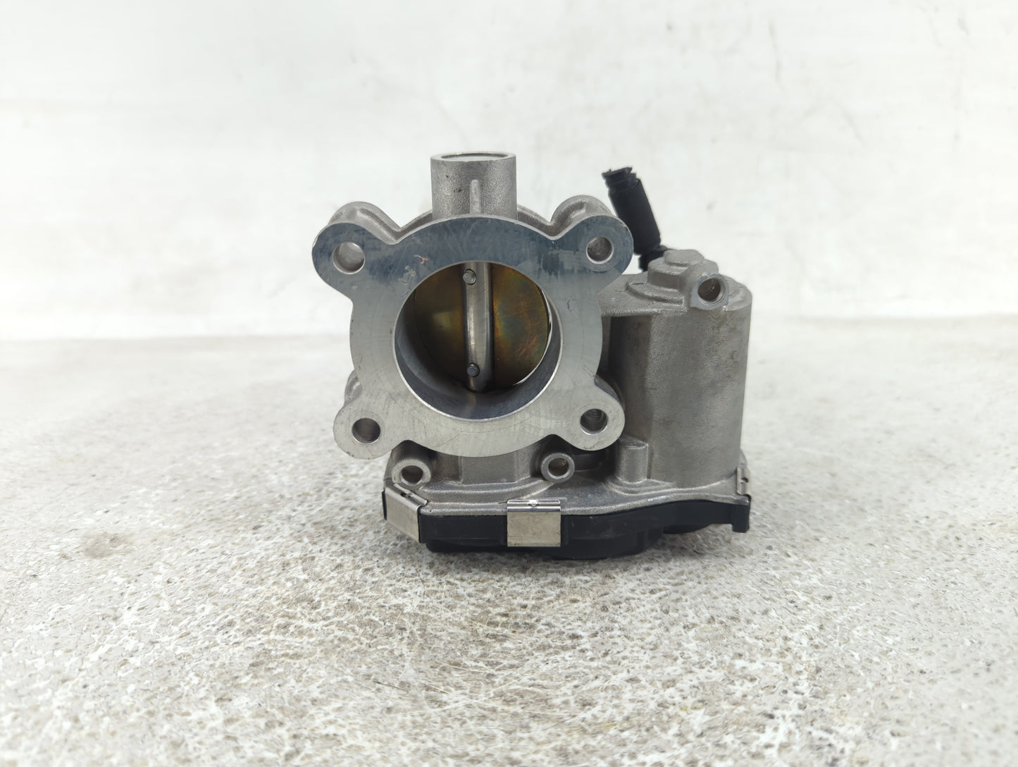 2018-2022 Chevrolet Equinox Throttle Body P/N:12671379AA Fits Fits 2016 2017 2018 2019 2020 2021 2022 OEM Used Auto Parts - 