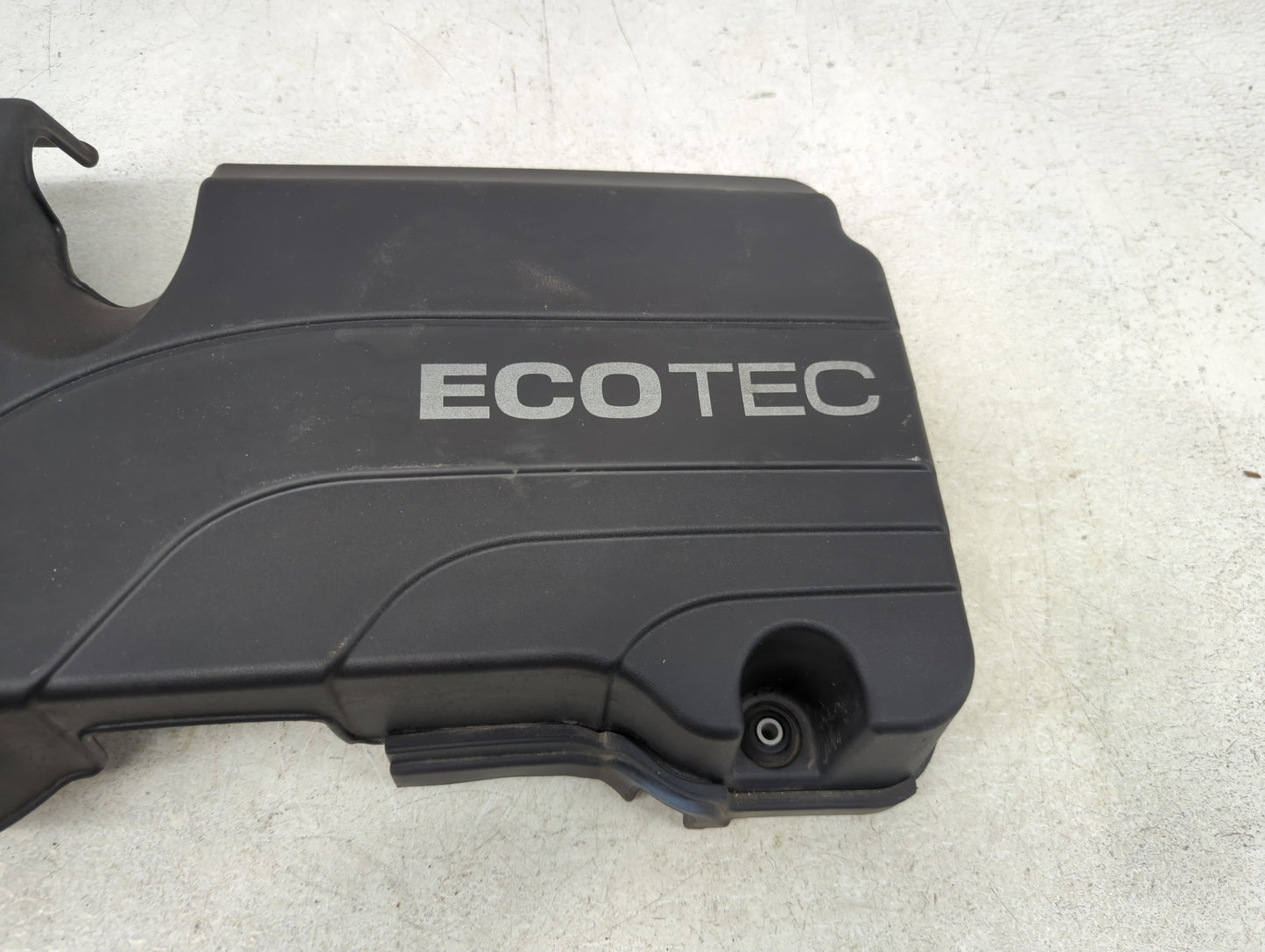 2020 Chevrolet Equinox Engine Cover - Oemusedautoparts1.com