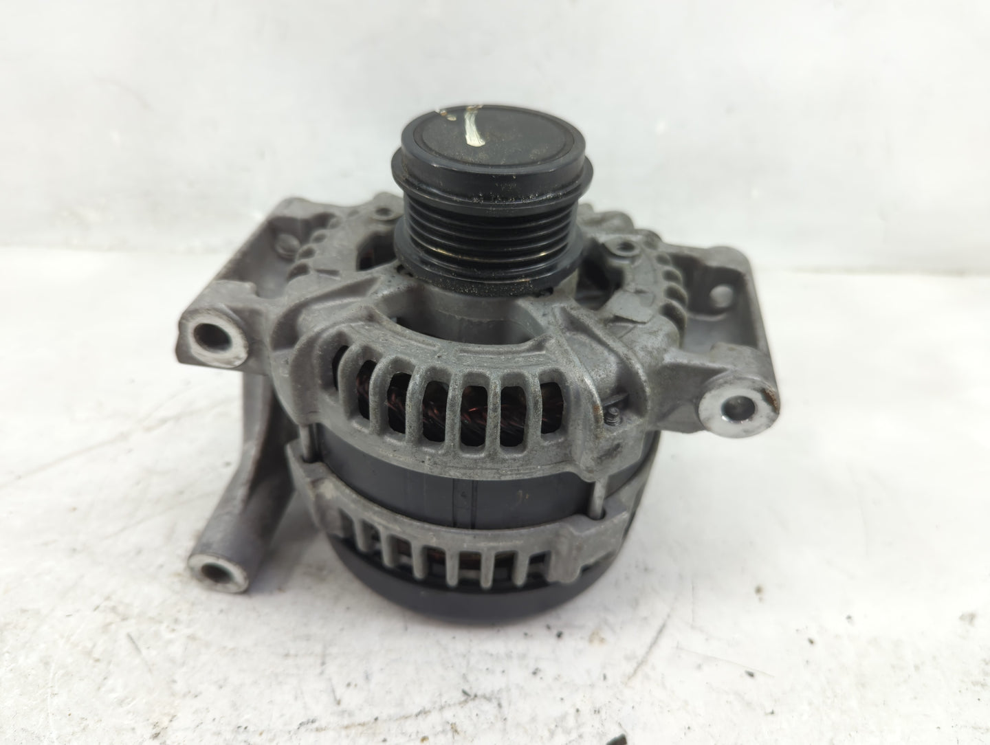 2018-2022 Chevrolet Equinox Alternator Replacement Generator Charging Assembly Engine OEM P/N:13535009 PL3Q-14V 130A Fits OE