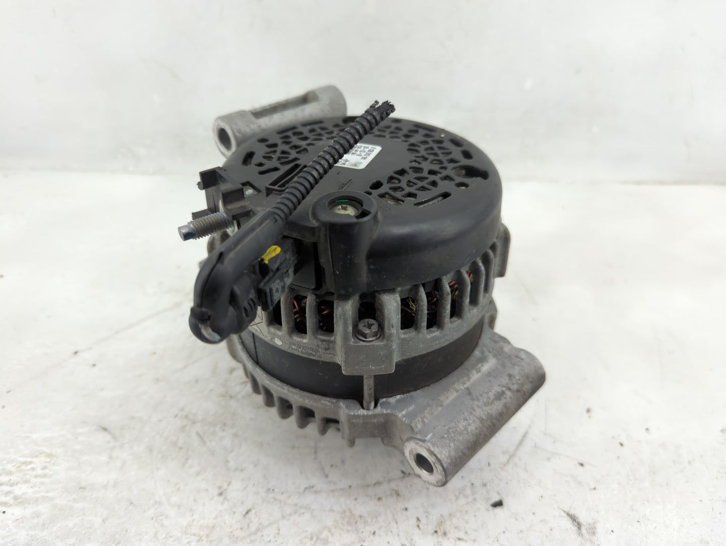2018-2022 Chevrolet Equinox Alternator Replacement Generator Charging Assembly Engine OEM P/N:13535009 PL3Q-14V 130A Fits OE
