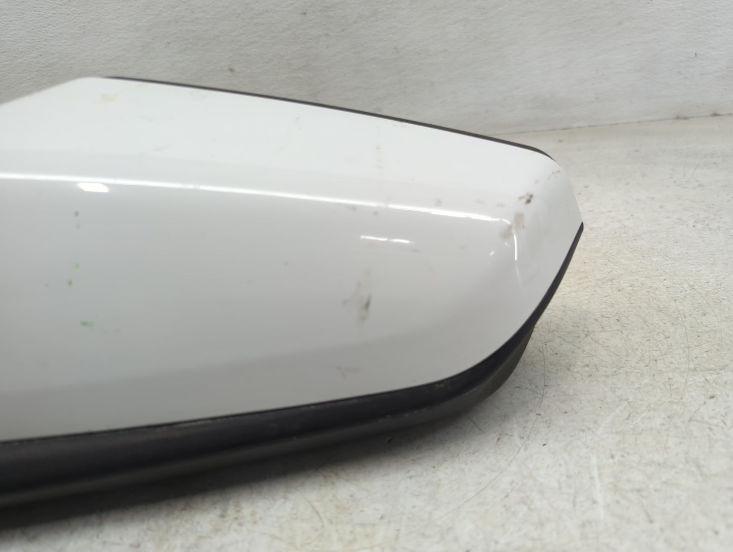2018-2022 Chevrolet Equinox Driver Side View Mirror - Left Door Mirror OEM Used - Oemusedautoparts1.com
